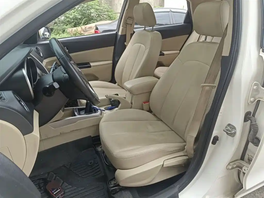 Changan Eado 2015 — фото 15