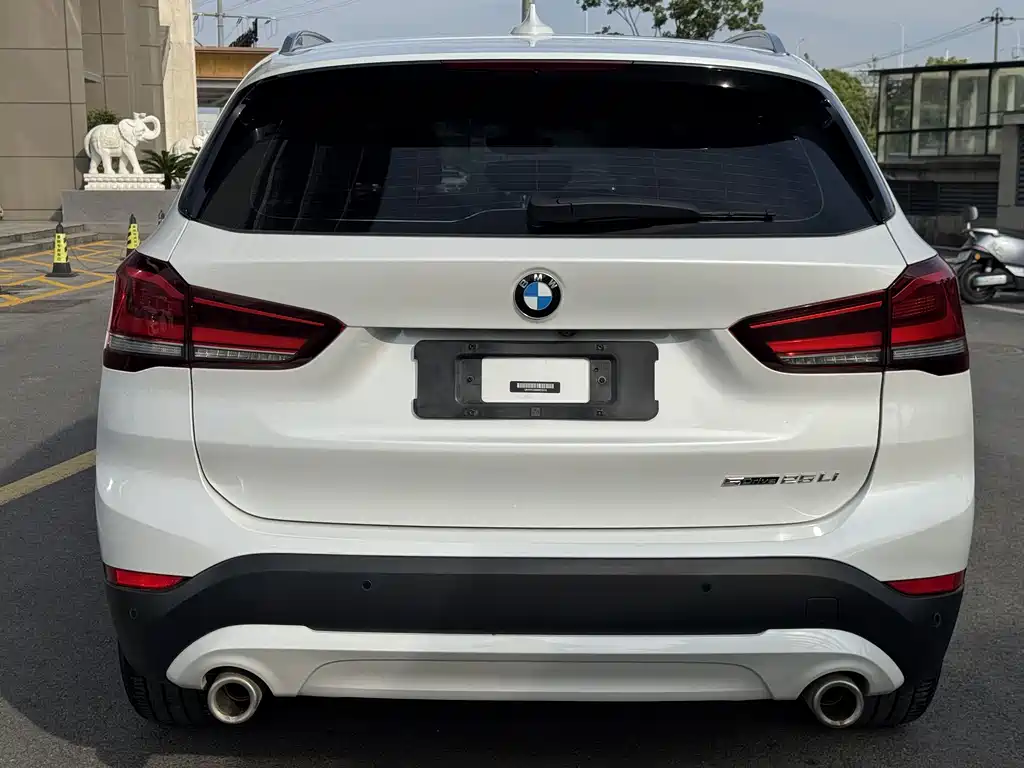 BMW X1 2021 — фото 8