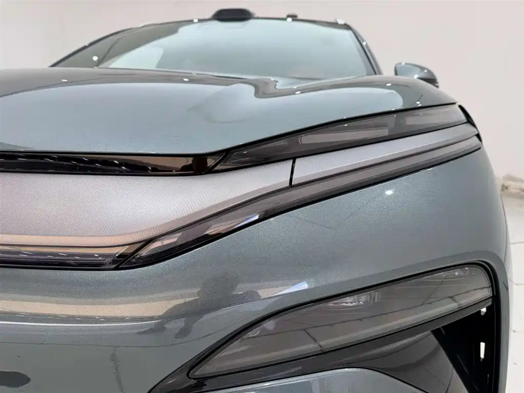 BYD Tang L 2025