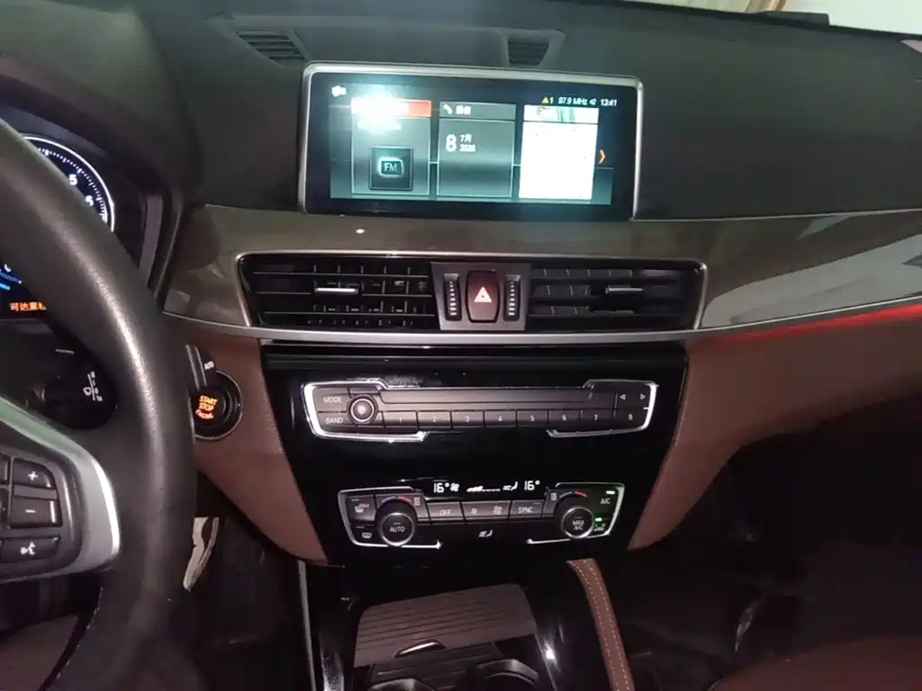 BMW X1 2018 — фото 13