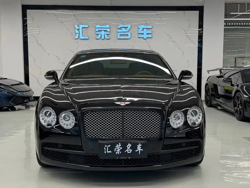 Bentley Flying Spur 2018 — фото 2