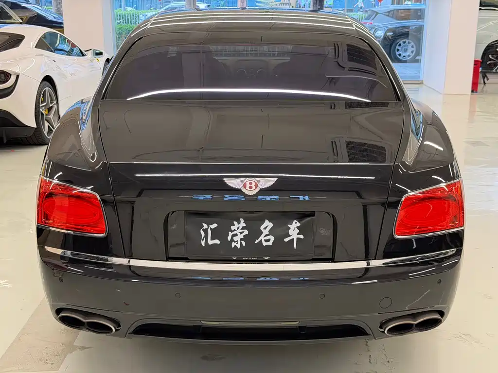 Bentley Flying Spur 2018 — фото 14