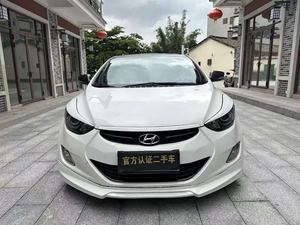 Hyundai Elantra 2016