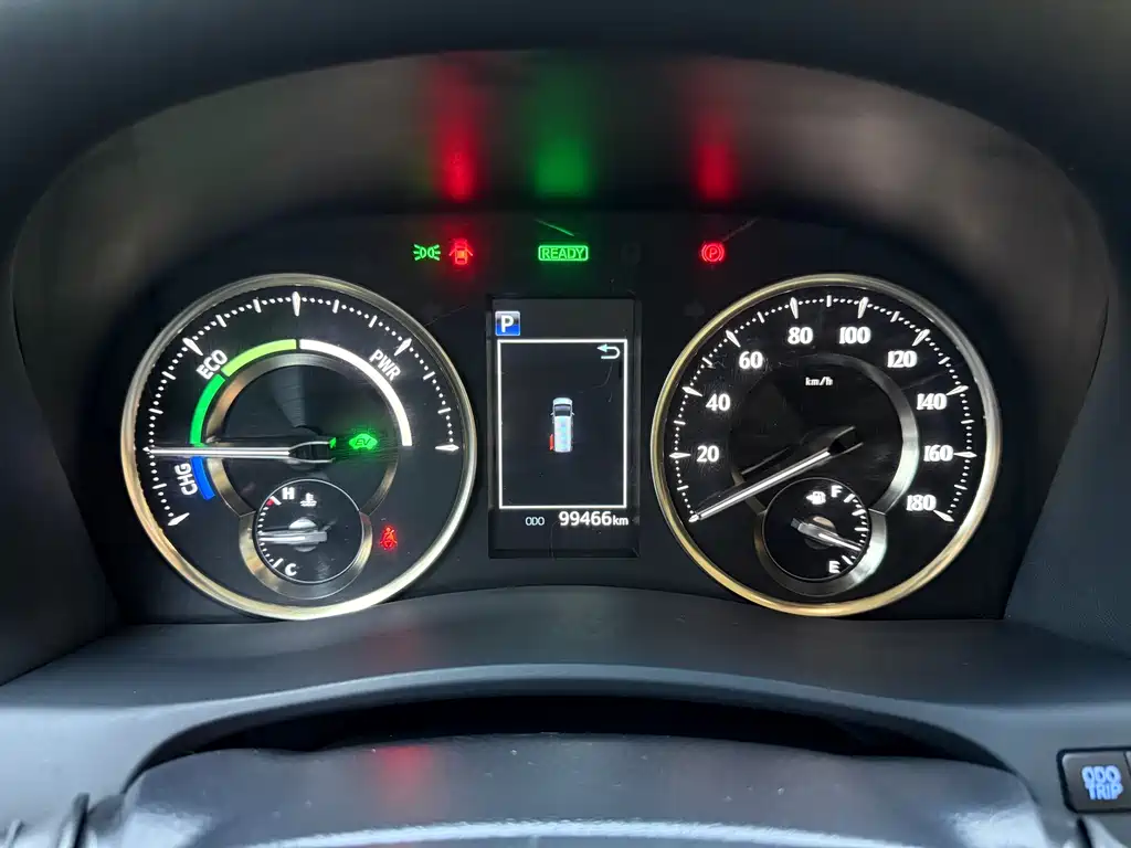 Toyota Vellfire 2021 — фото 17