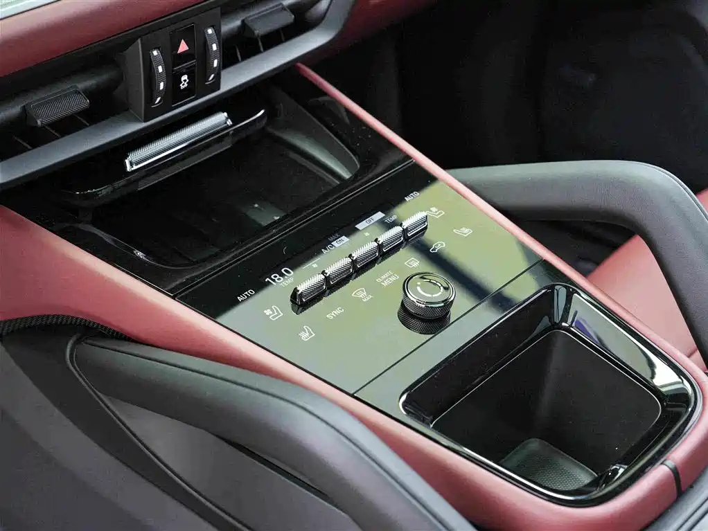 Porsche Cayenne 2026 — фото 11
