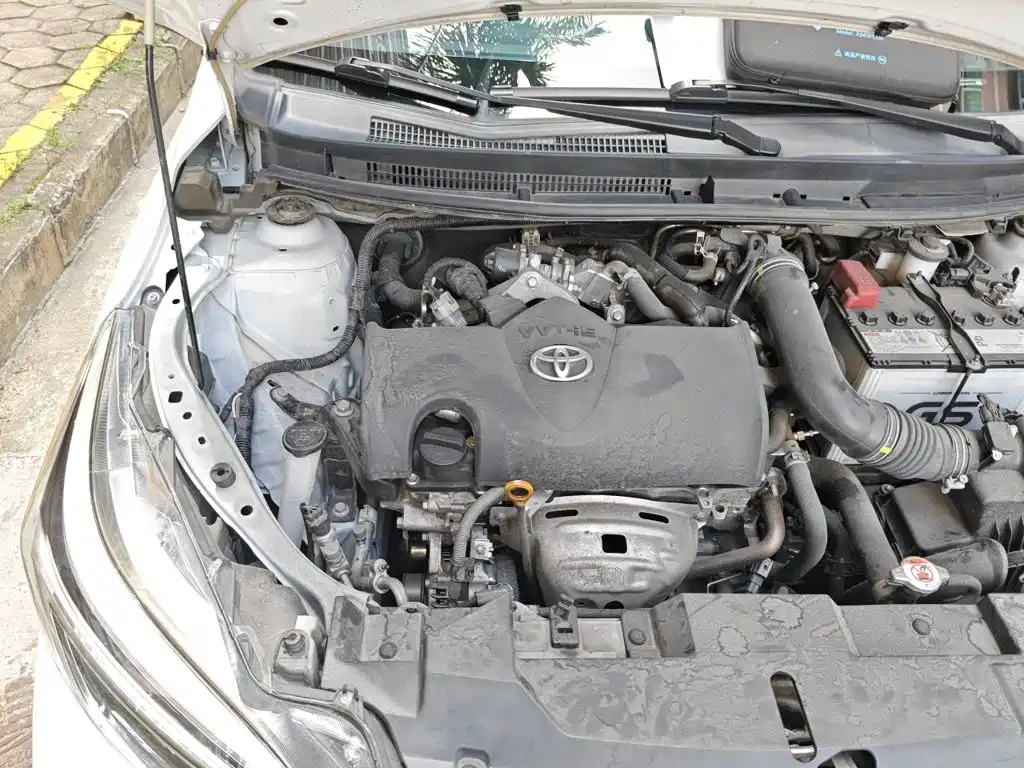Toyota Yaris L 2022 — фото 20