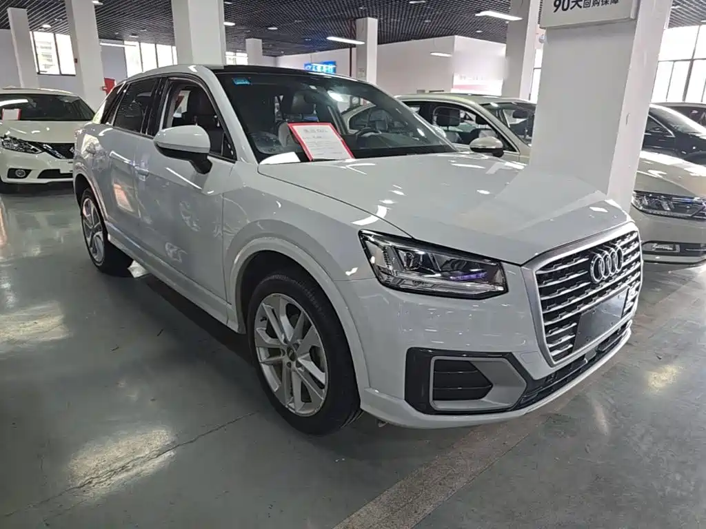 Audi Q2L 2019 — фото 4