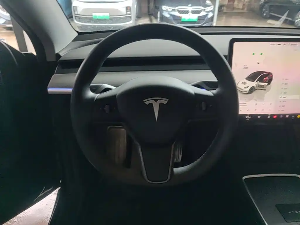 Tesla Model Y 2023 — фото 11