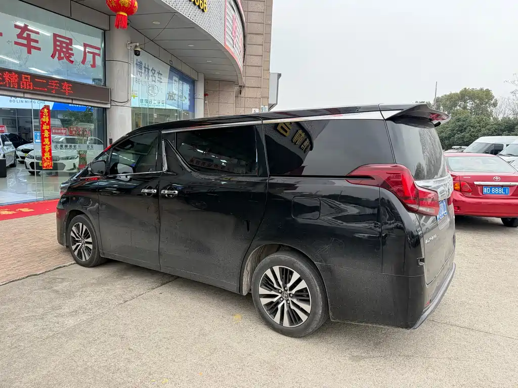 Toyota Alphard 2019 — фото 9