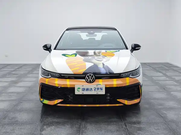 Volkswagen Golf 2024