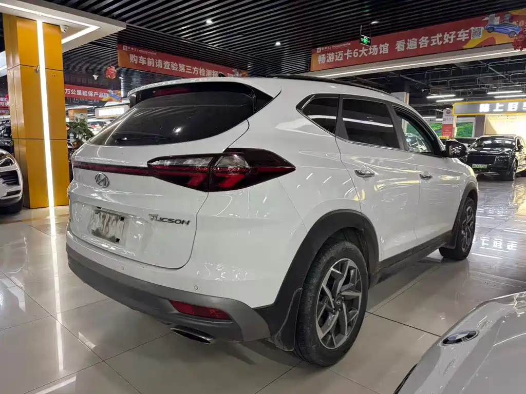 Hyundai Tucson 2019 — фото 8
