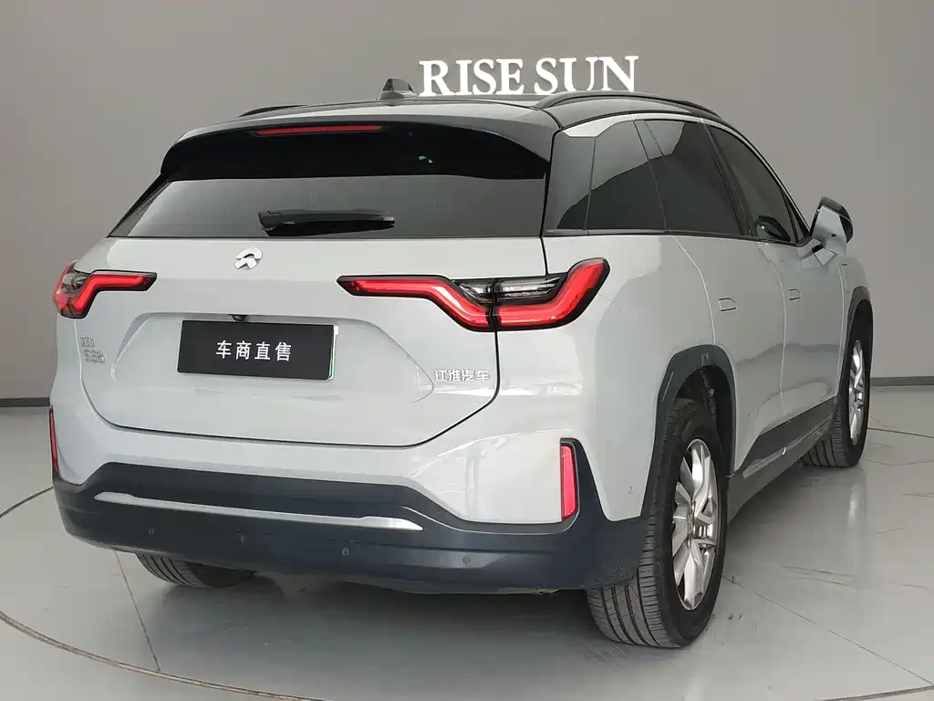 NIO ES6 2020