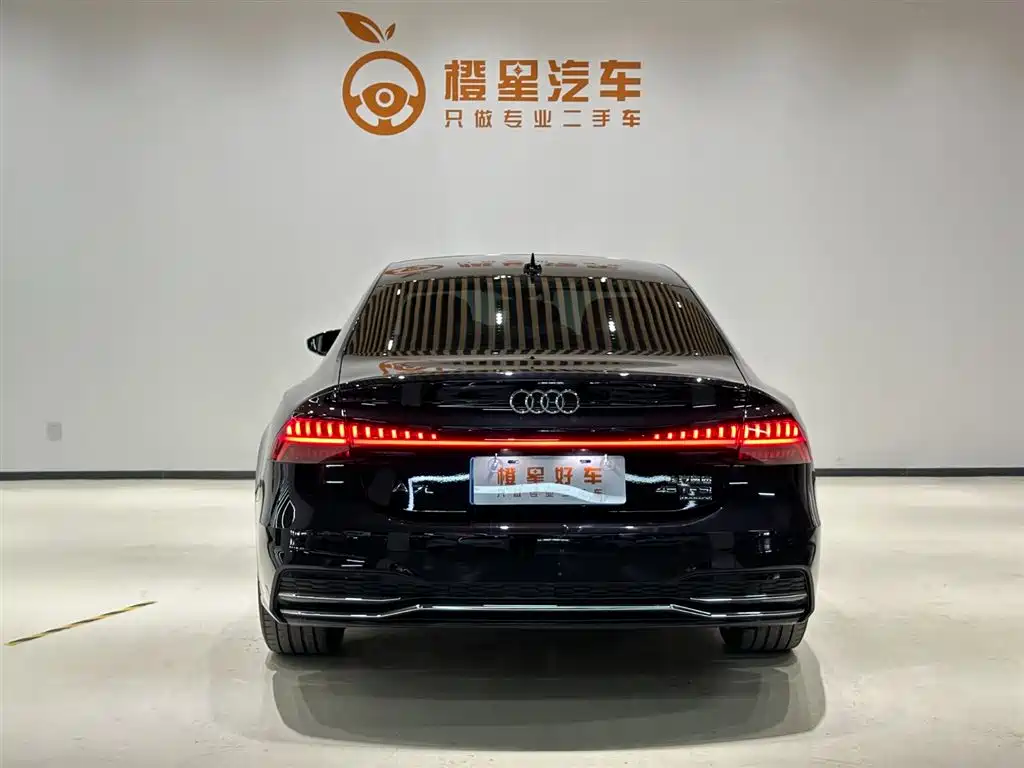 Audi A7L 2025