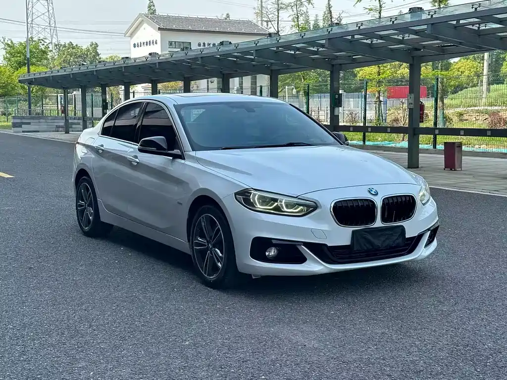 BMW 1 Series 2017 — фото 2