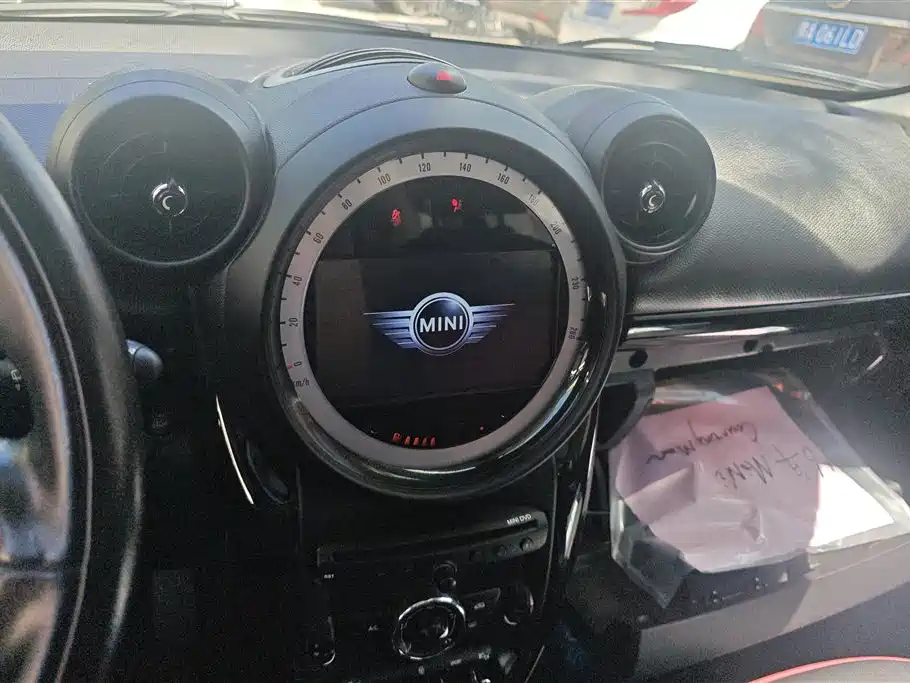 MINI JCW Countryman 2016 — фото 13