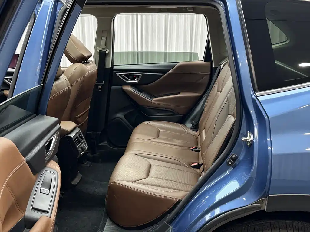 Subaru Forester 2019 — фото 14