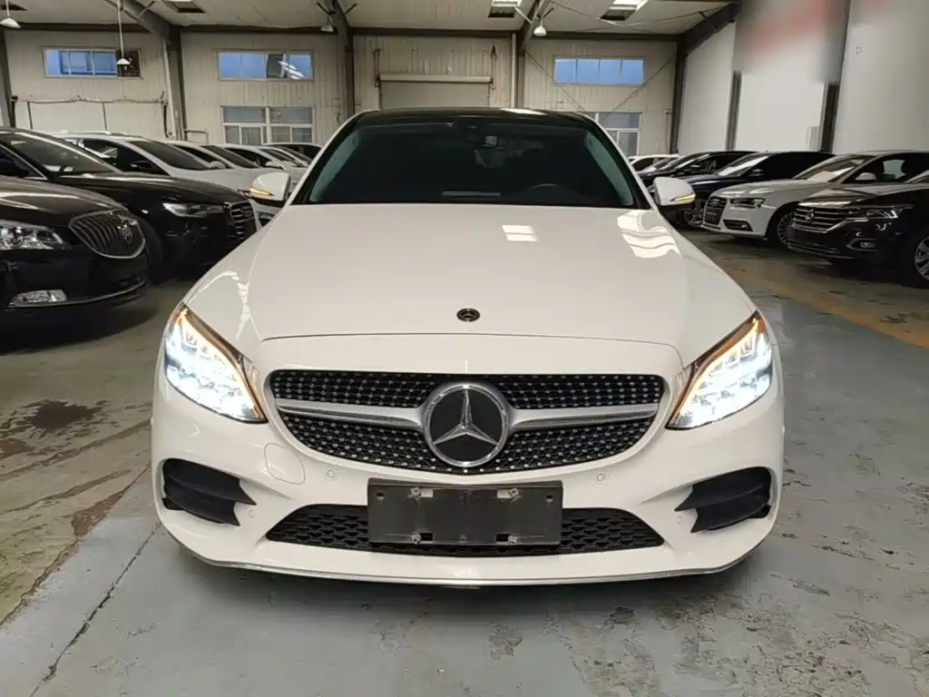 Mercedes-Benz C-Class 2021