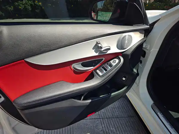 Mercedes-Benz C-Class 2021