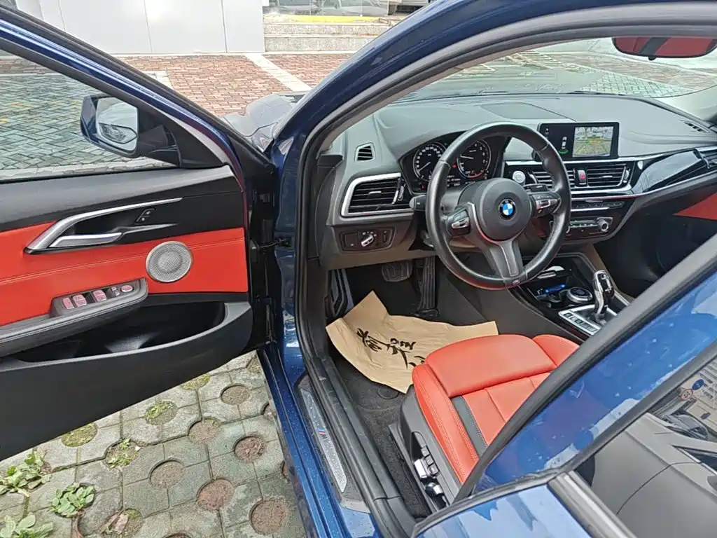 BMW 1 Series 2021 — фото 16