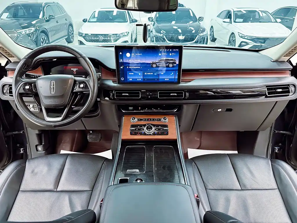 Lincoln Aviator 2022 — фото 15