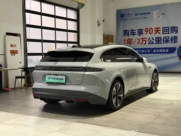 NIO ET5T 2025