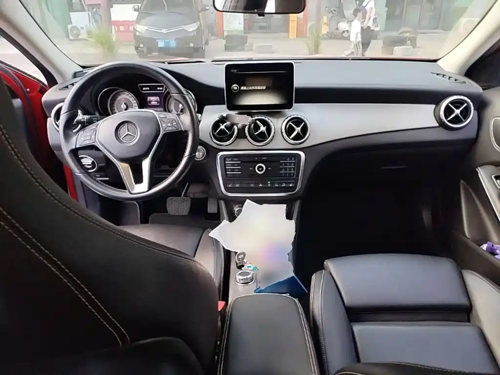 Mercedes-Benz GLA 2016
