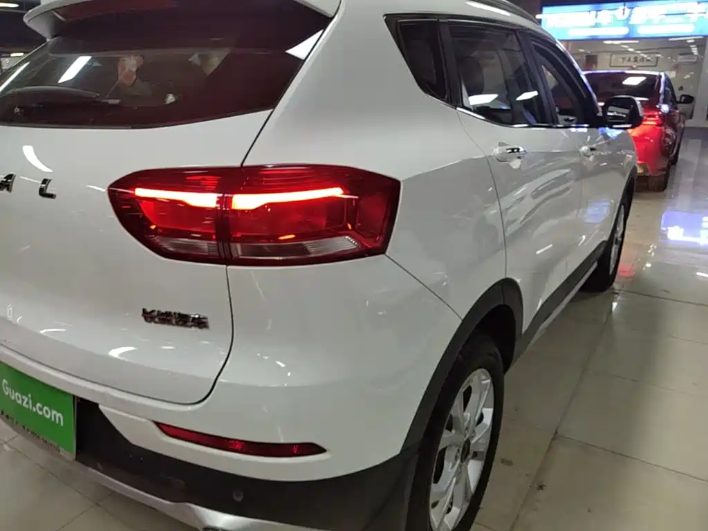 Haval H2s 2018 — фото 8