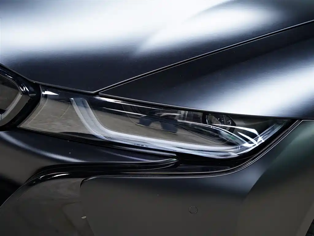 BMW i8 2017 — фото 19