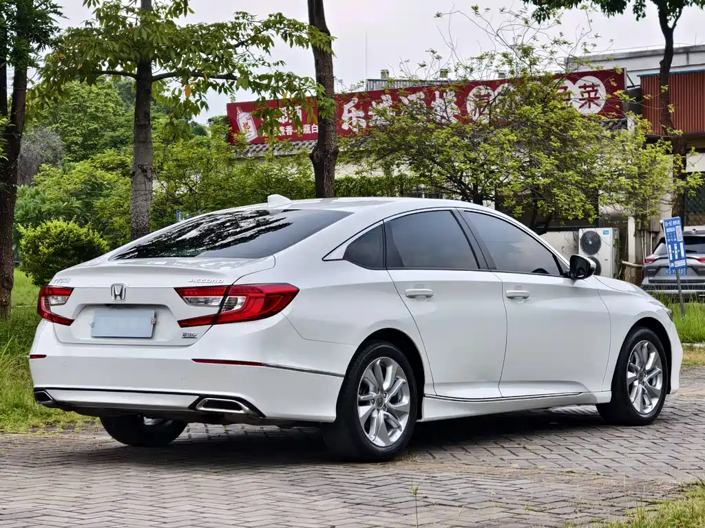 Honda Accord 2021 — фото 13