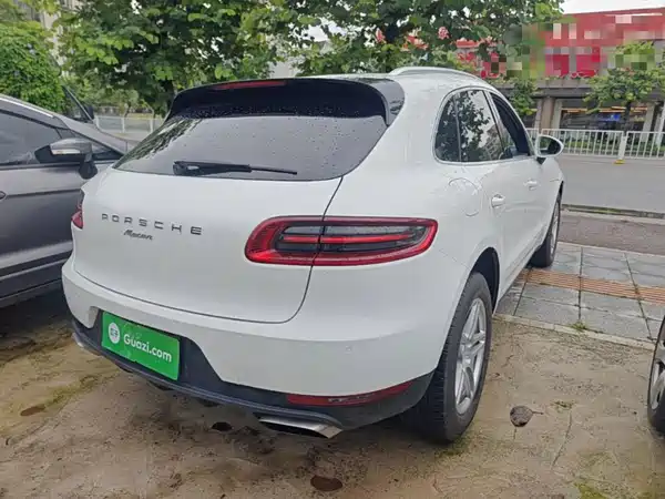 Porsche Macan 2015
