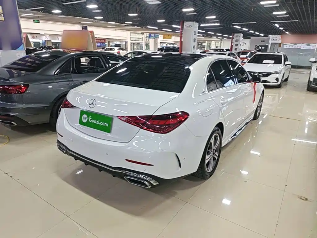 Mercedes-Benz C-Class 2022