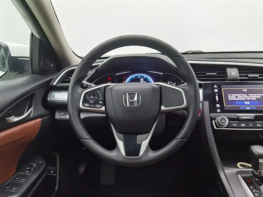 Honda Civic 2016 — фото 11