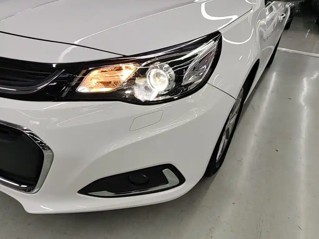 Chevrolet Malibu 2019 — фото 24