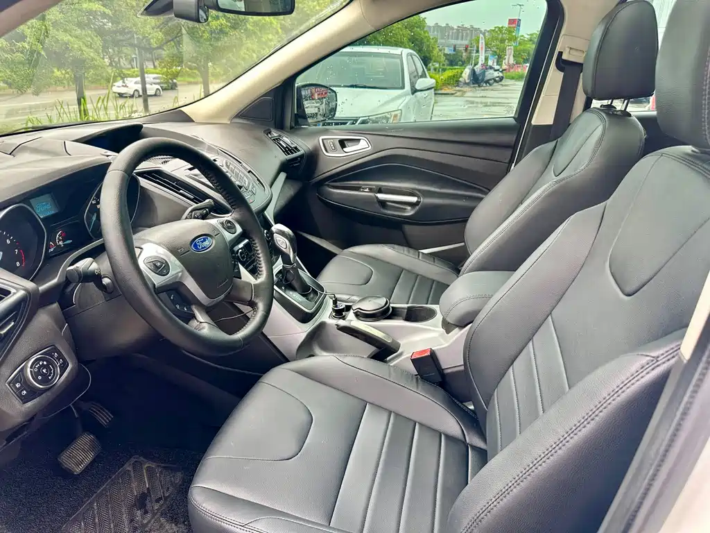 Ford Kuga 2014 — фото 4