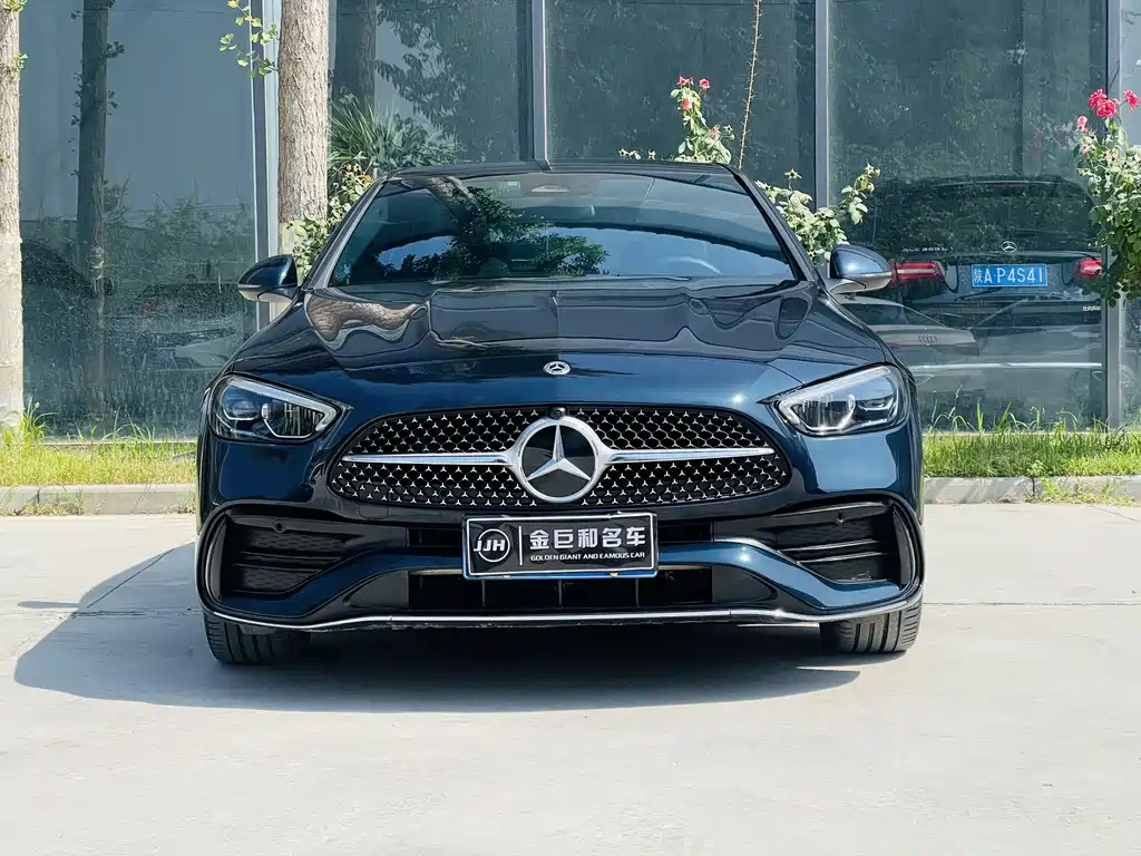 Mercedes-Benz C-Class 2022