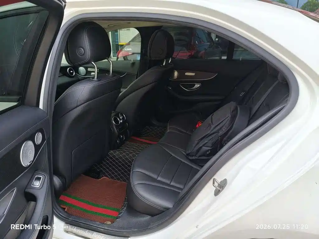 Mercedes-Benz C-Class 2022