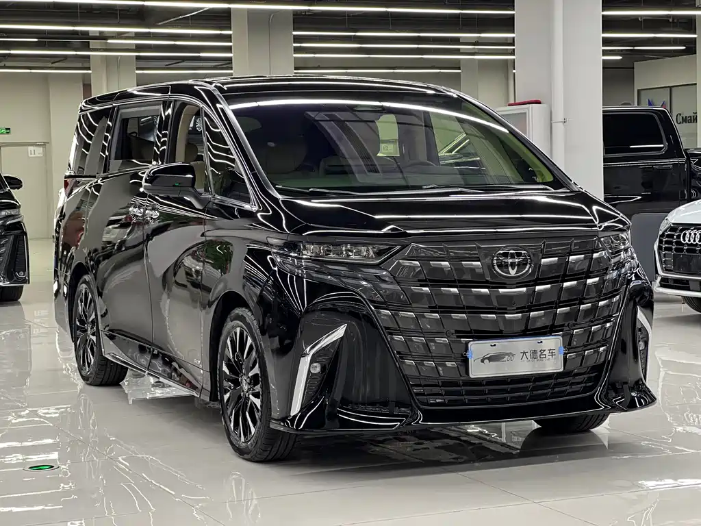 Toyota Alphard 2025 — фото 3