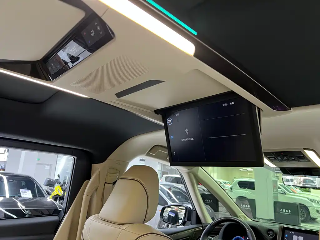 Toyota Alphard 2025 — фото 16