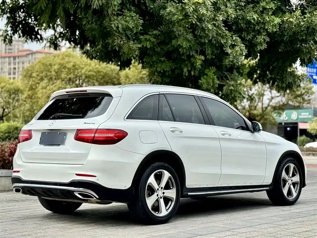 Mercedes-Benz GLC 2017 — фото 4