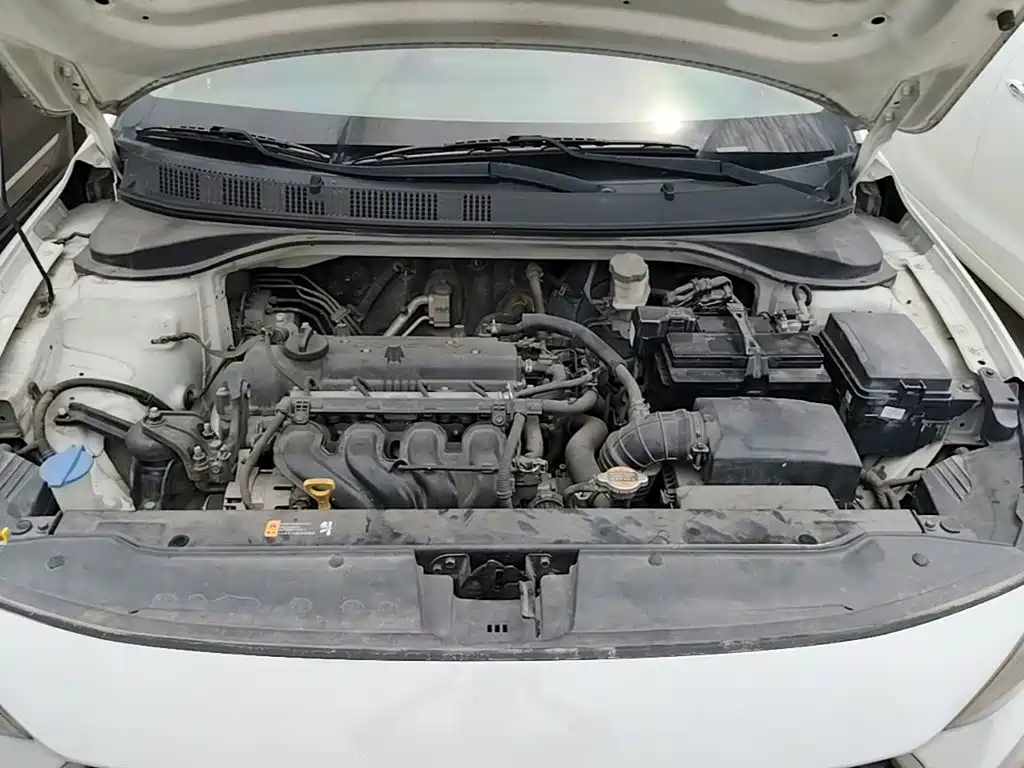Hyundai Elantra 2017 — фото 20