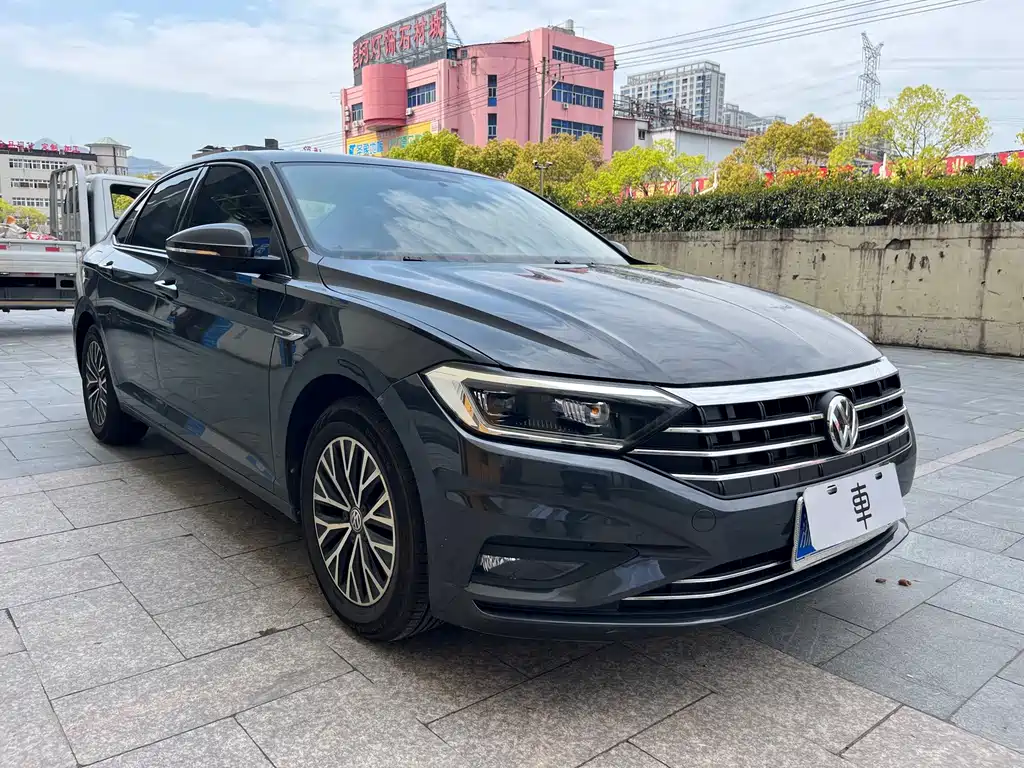 Volkswagen Sagitar 2021