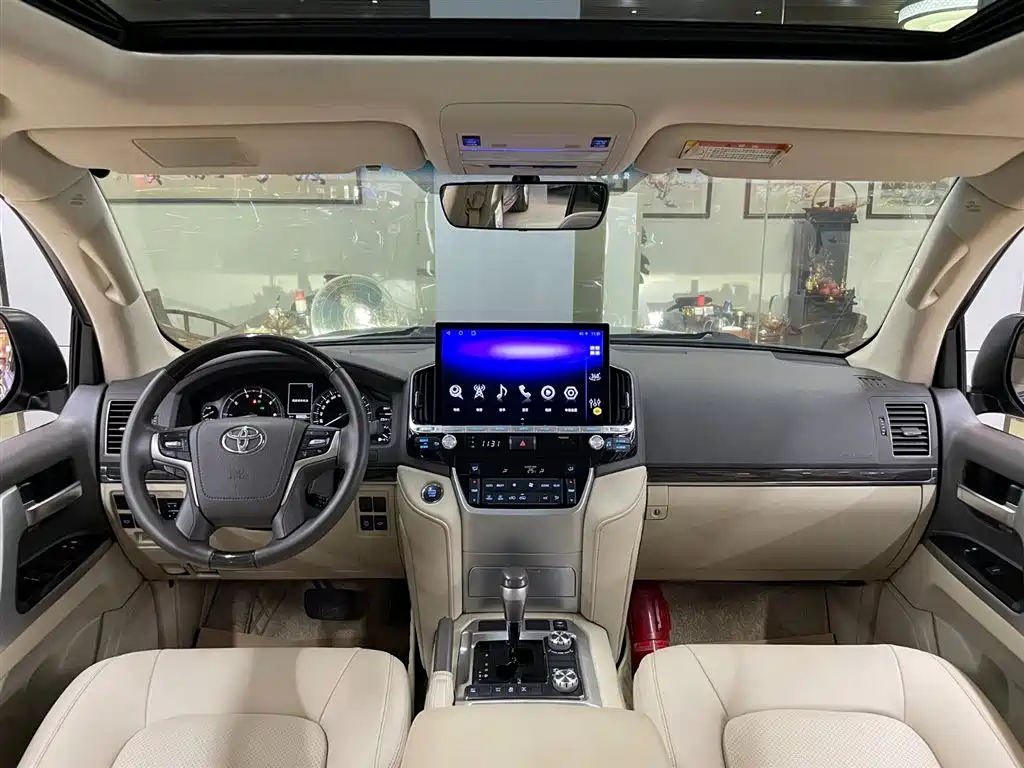 Toyota Land Cruiser 2022 — фото 7