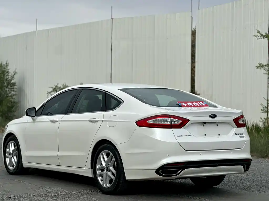 Ford Mondeo 2016 — фото 7