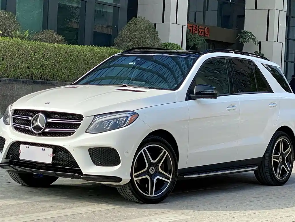 Mercedes-Benz GLE 2018 — фото 1