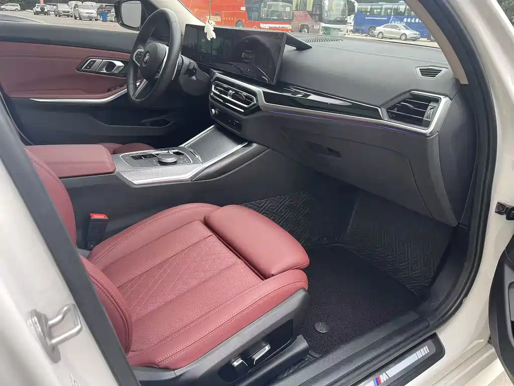 BMW 3 Series 2023 — фото 15