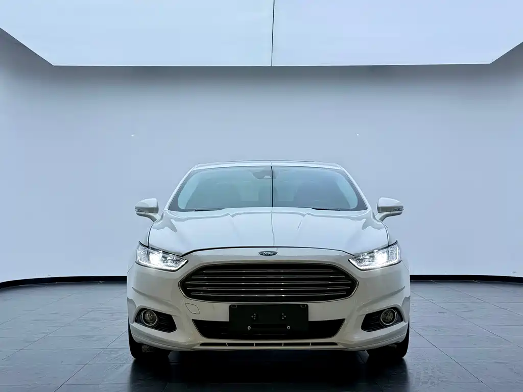 Ford Mondeo 2016 — фото 3