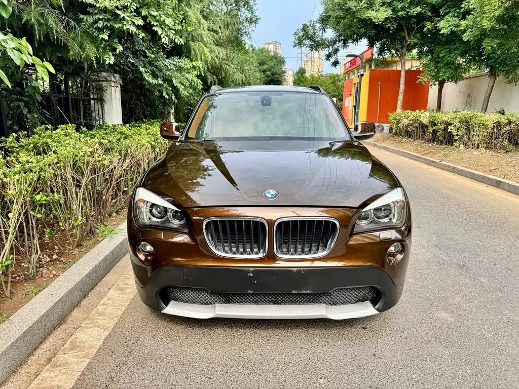 BMW X1 2012 — фото 4