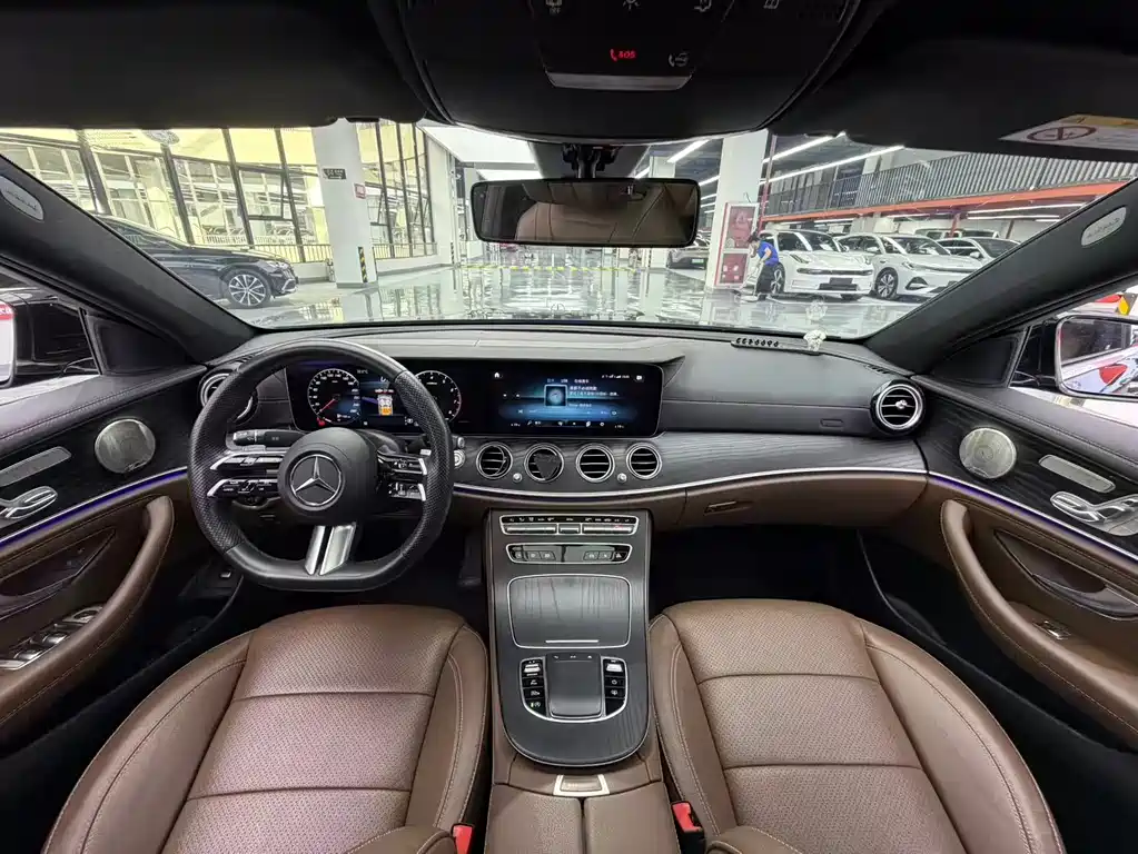 Mercedes-Benz E-Class 2023