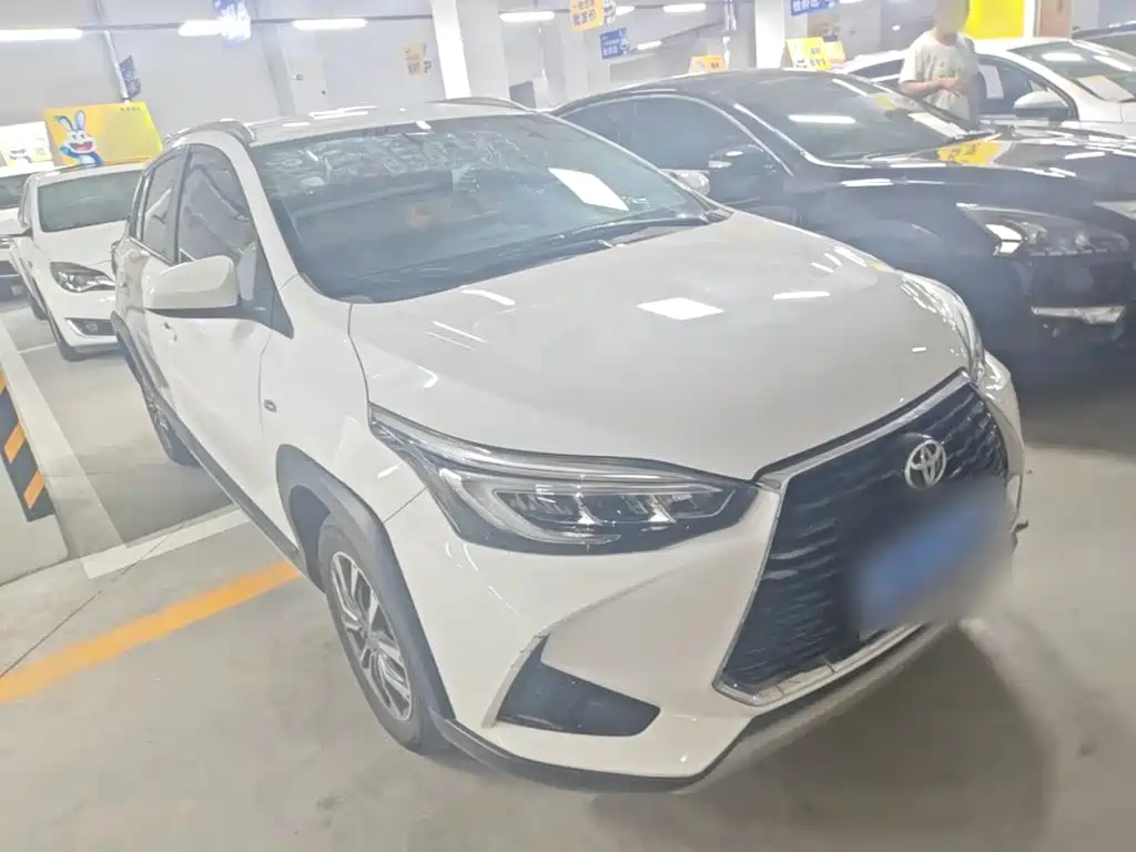 Toyota Yaris L 2022