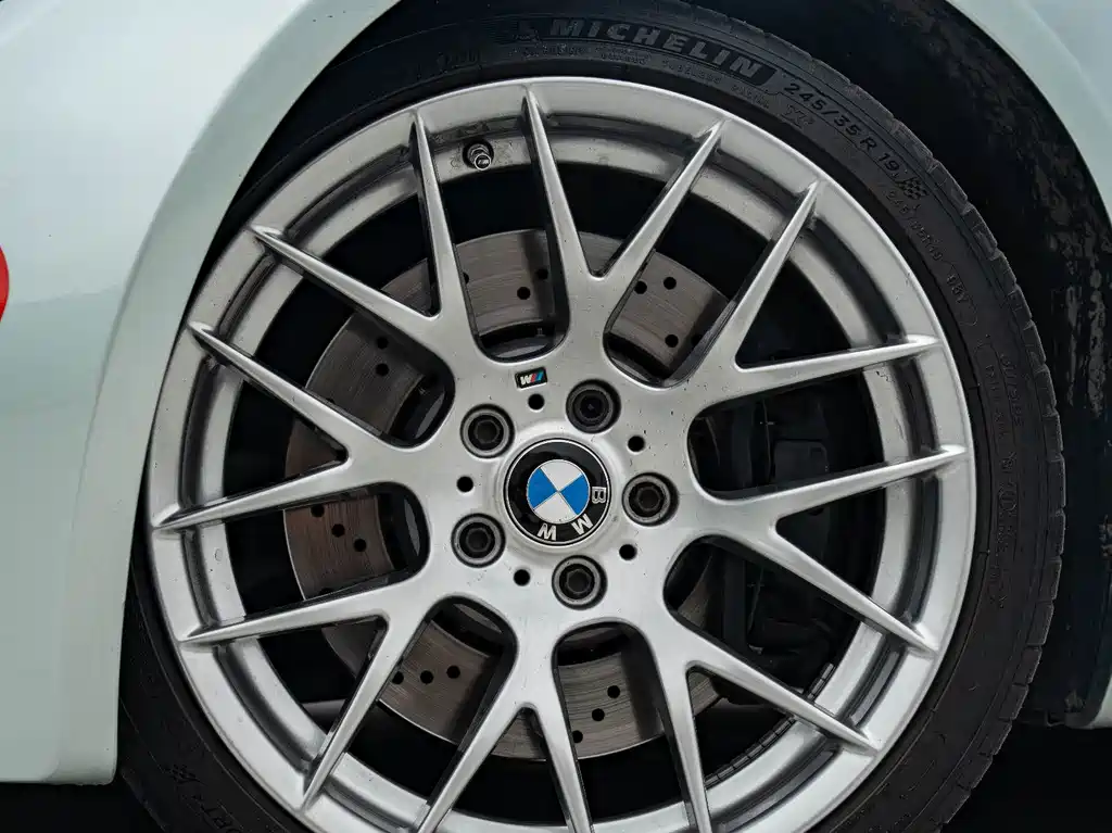 BMW 1 Series M 2012 — фото 7